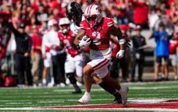 Will the Badgers 2024 or 2025 recruiting be superior within the lengthy operate?