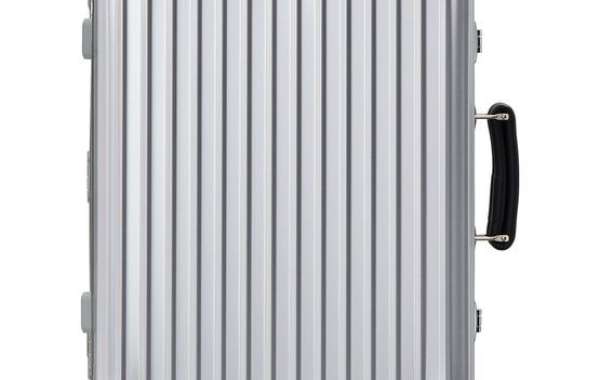 RIMOWA：旅行箱中的貴族，品質與時尚的完美融合
