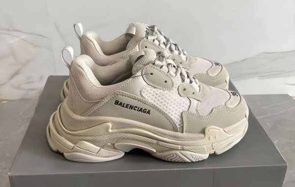 BALENCIAGA 巴黎世家台灣最新潮流鞋款｜Speed Trainer襪子鞋與Track系列全解析