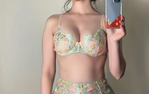 Escorts in Dubai	+971566048177