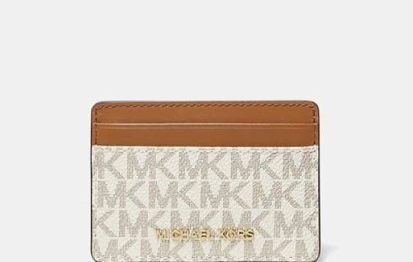 MK包款選購與通勤搭配指南