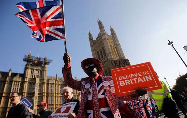 The Five Pillars of Excellence: What Defines the Best Immigration Solicitors in UK